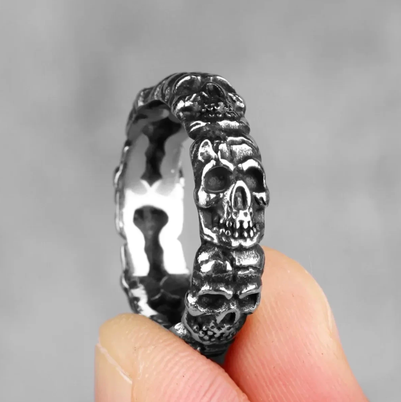 Circle of Bones Ring