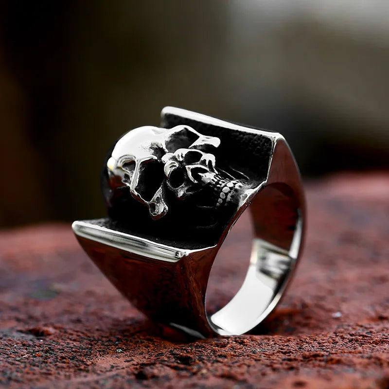 Double Skull Ring