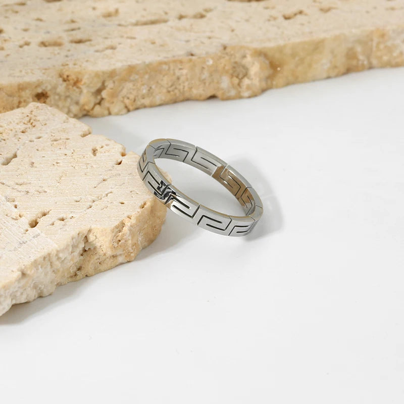 Vintage Ring - Roman